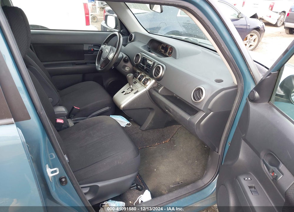 2008 SCION XB VIN: JTLKE50E681021481