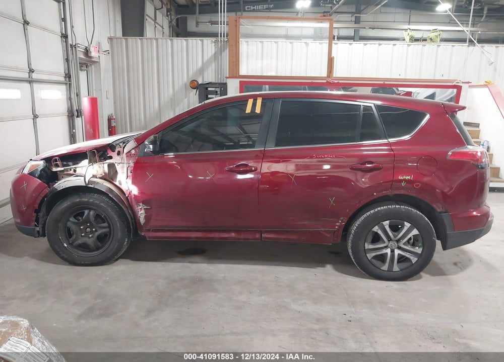 2018 TOYOTA RAV4 LE VIN: 2T3ZFREVXJW459449