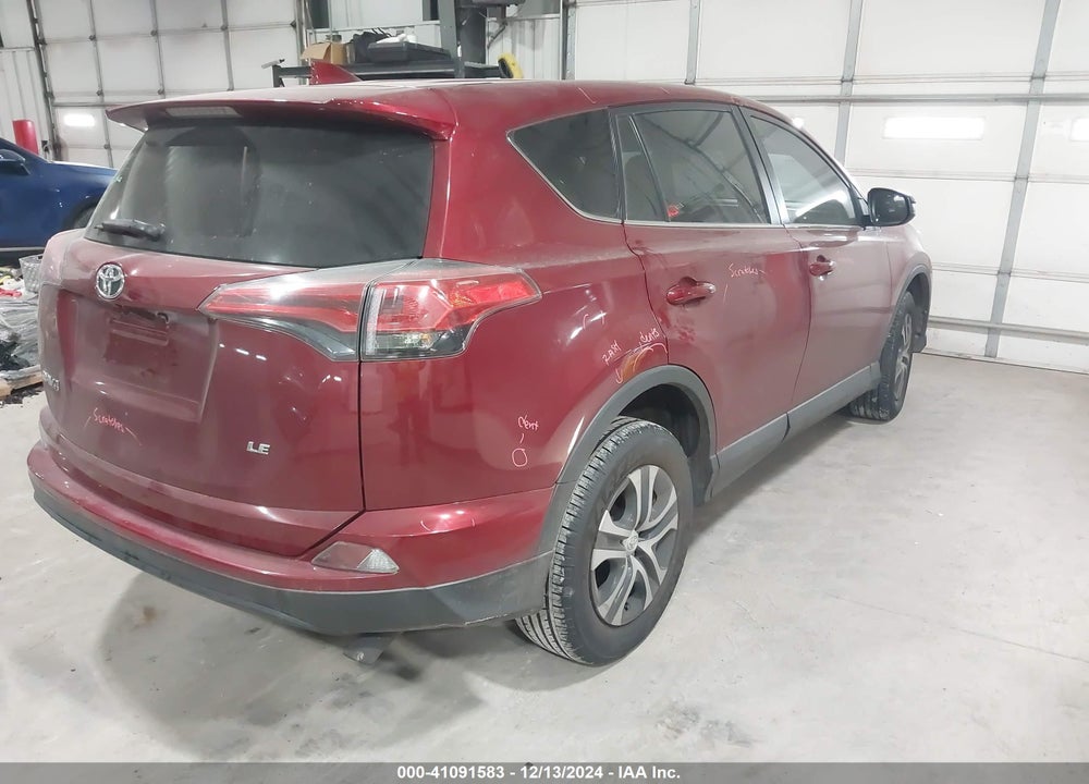 2018 TOYOTA RAV4 LE VIN: 2T3ZFREVXJW459449