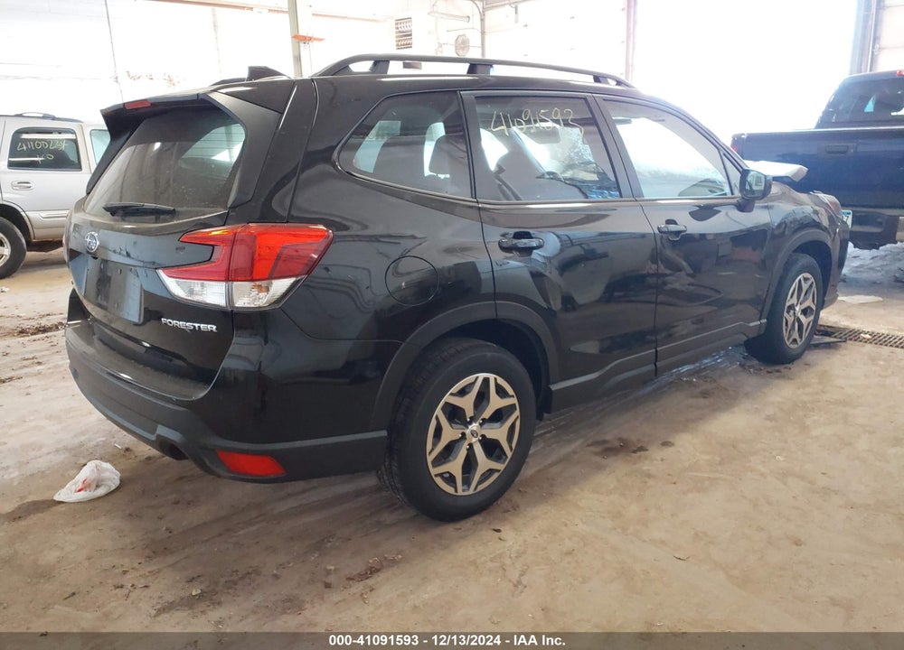 2024 SUBARU FORESTER PREMIUM VIN: JF2SKADC3RH449623