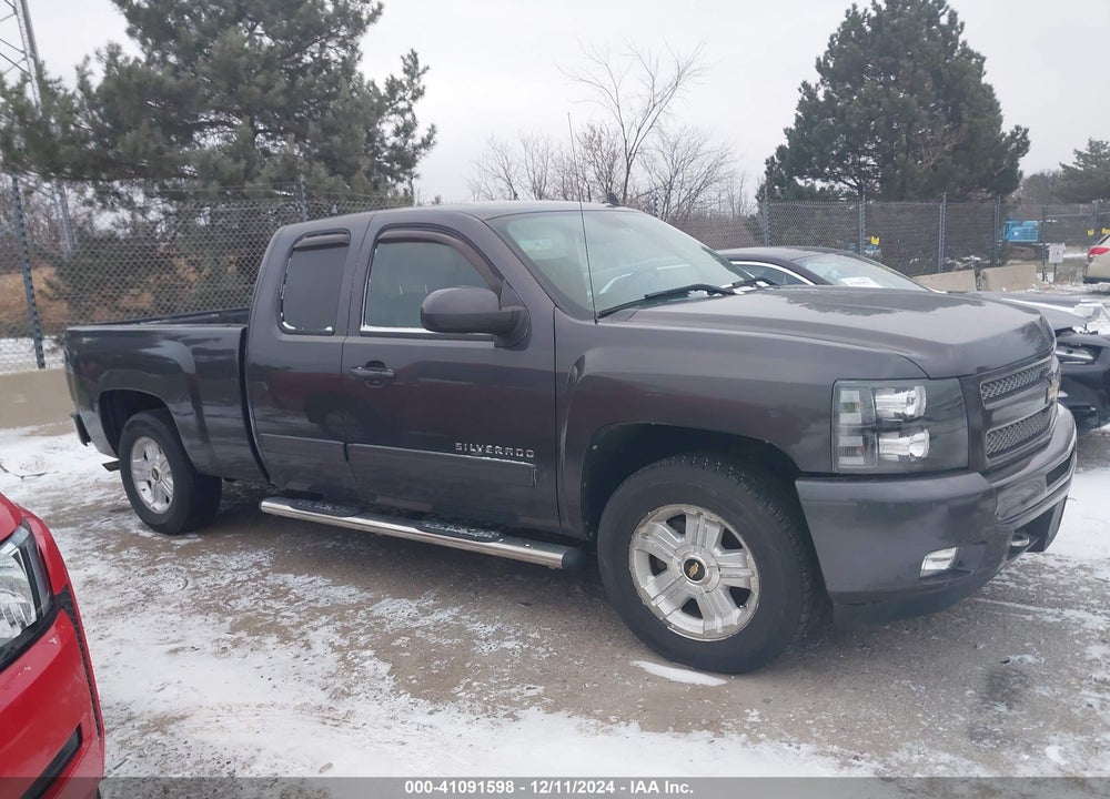 2010 CHEVROLET SILVERADO 1500 LT VIN: 1GCSKSE32AZ153476