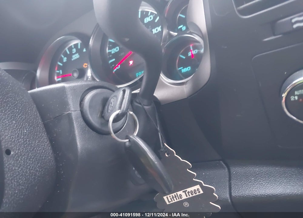 2010 CHEVROLET SILVERADO 1500 LT VIN: 1GCSKSE32AZ153476