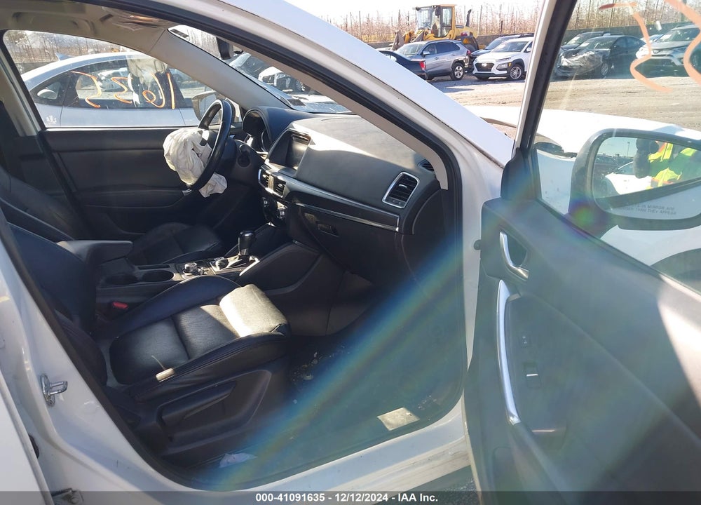 2016 MAZDA CX-5 GRAND TOURING VIN: JM3KE4DY8G0761071