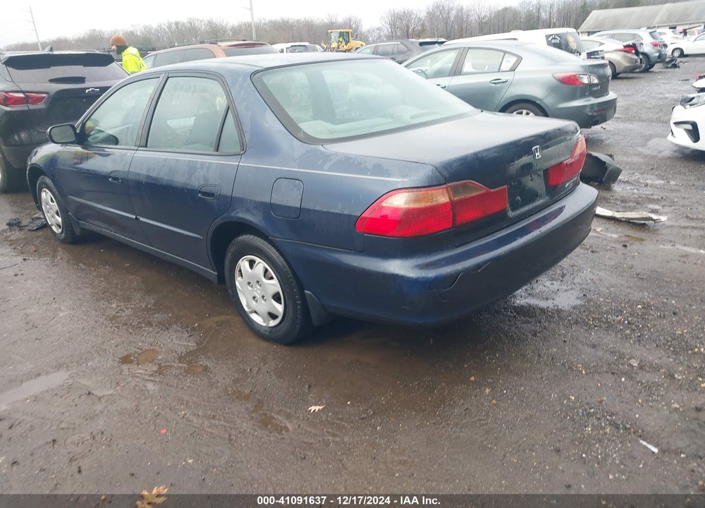 1999 HONDA ACCORD DX VIN: 1HGCF8540XA020759