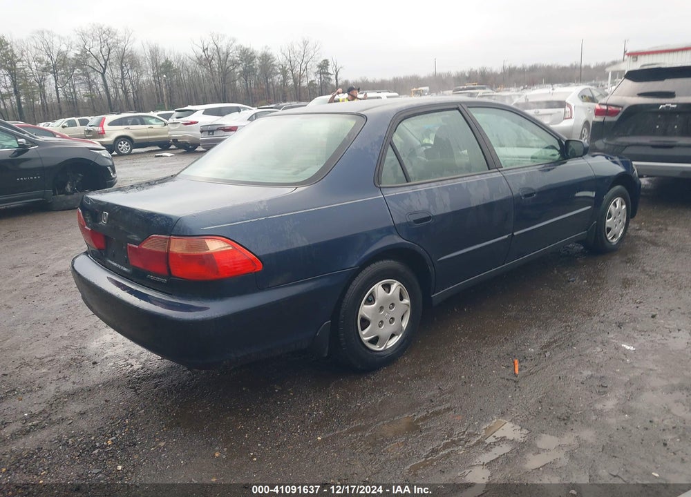 1999 HONDA ACCORD DX VIN: 1HGCF8540XA020759