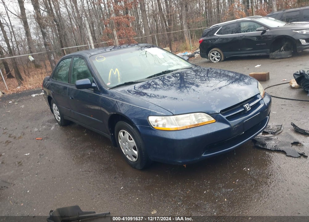 1999 HONDA ACCORD DX VIN: 1HGCF8540XA020759