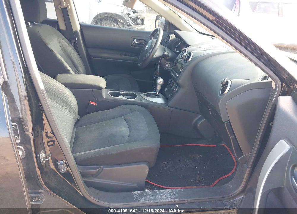 2015 NISSAN ROGUE SELECT S VIN: JN8AS5MTXFW662131