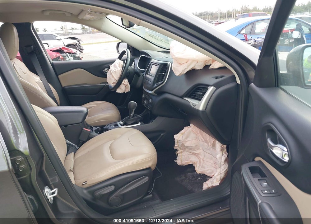 2017 JEEP CHEROKEE LATITUDE FWD VIN: 1C4PJLCB1HW561763