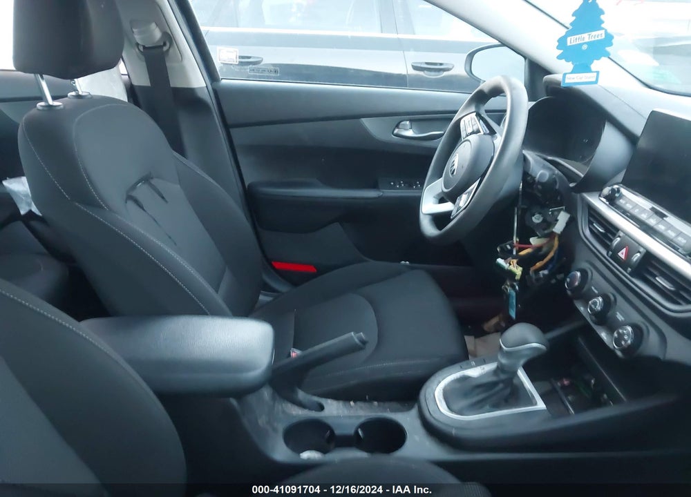 2021 KIA FORTE LXS VIN: 3KPF24AD9ME376092