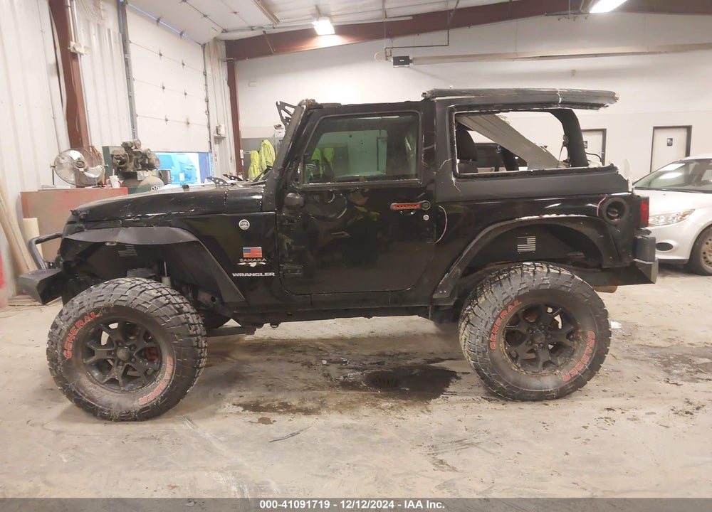 2016 JEEP WRANGLER SAHARA VIN: 1C4AJWBG4GL156209