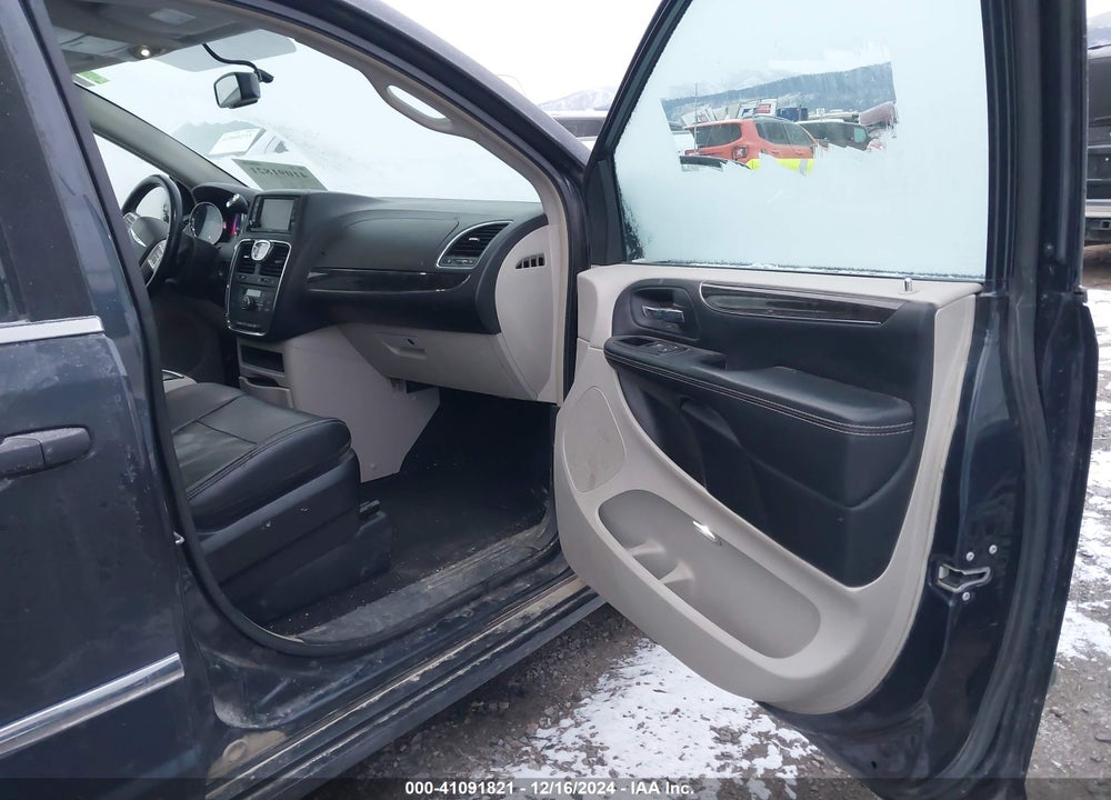 2014 CHRYSLER TOWN & COUNTRY TOURING VIN: 2C4RC1BG9ER441699