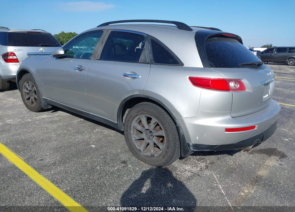 2005 INFINITI FX35 VIN: JNRAS08W25X201016