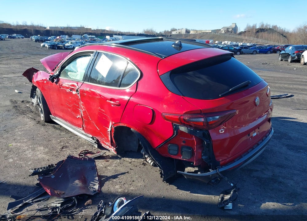 2022 ALFA ROMEO STELVIO TI AWD VIN: ZASPAKBN3N7D24632