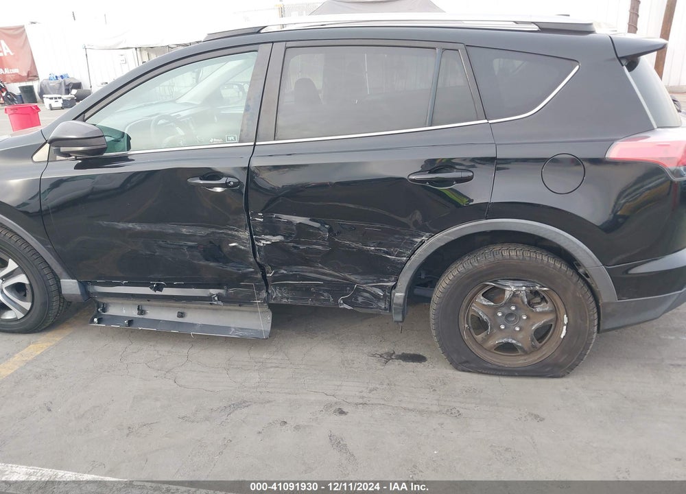 2018 TOYOTA RAV4 LE VIN: 2T3ZFREV7JW504833