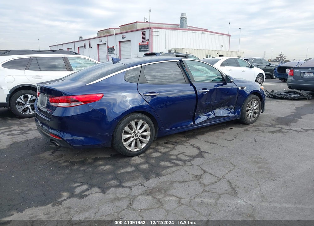 2017 KIA OPTIMA LX VIN: 5XXGT4L32HG128561