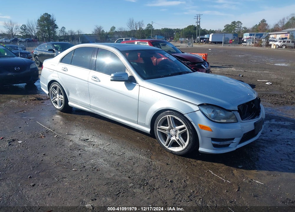 2013 MERCEDES-BENZ C 300 LUXURY 4MATIC/SPORT 4MATIC VIN: WDDGF8AB7DR229648