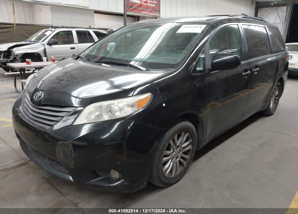 2013 TOYOTA SIENNA XLE LIMITED VIN: 5TDYK3DC5DS324986