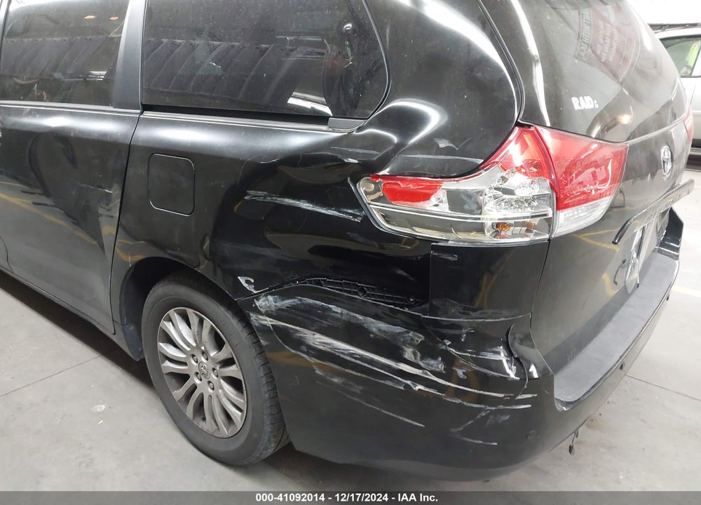 2013 TOYOTA SIENNA XLE LIMITED VIN: 5TDYK3DC5DS324986
