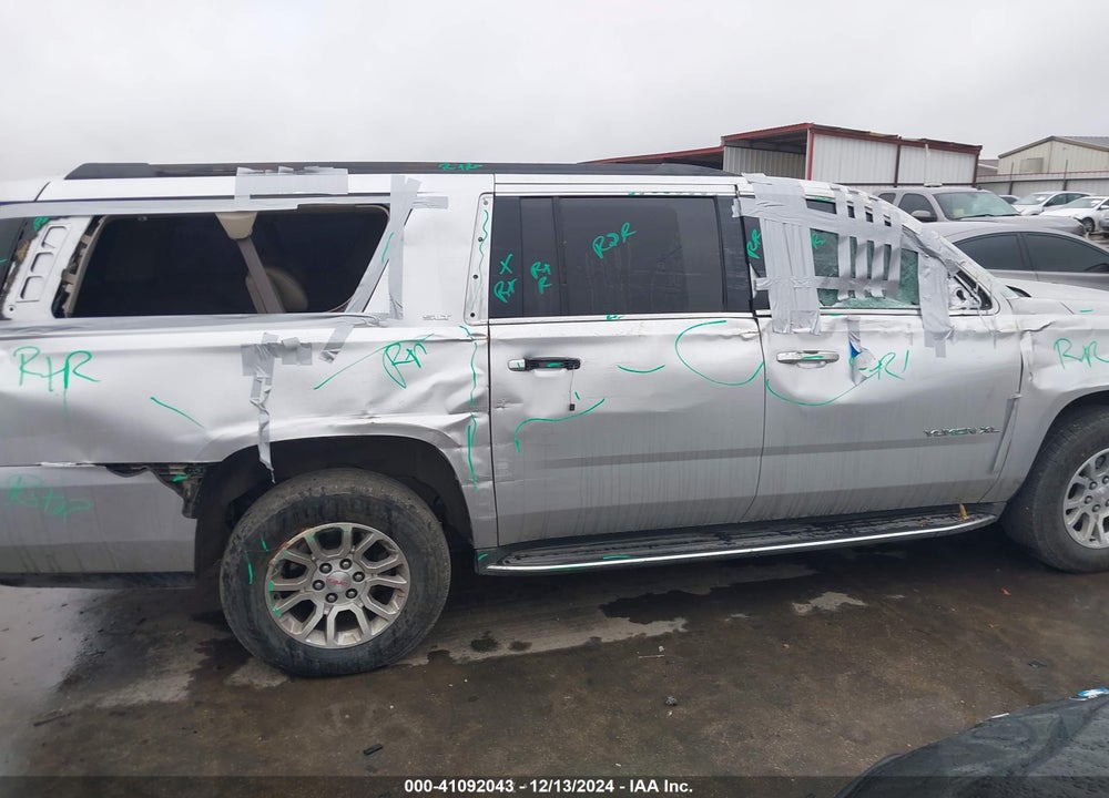 2019 GMC YUKON XL SLT VIN: 1GKS1GKC2KR286412