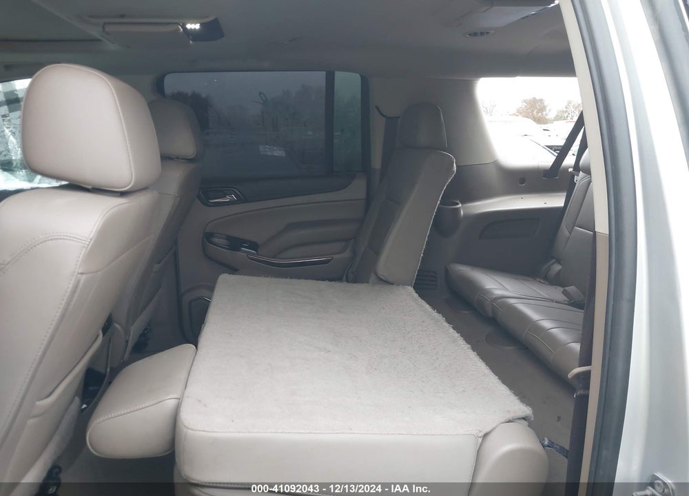 2019 GMC YUKON XL SLT VIN: 1GKS1GKC2KR286412