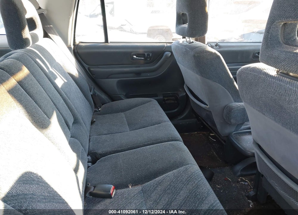2000 HONDA CR-V EX VIN: JHLRD1864YC051931