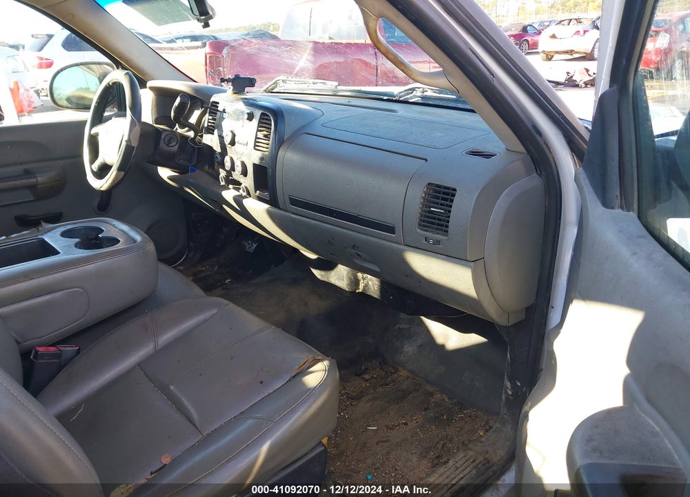 2007 GMC SIERRA 1500 WORK TRUCK VIN: 1GTEC14C07Z526657