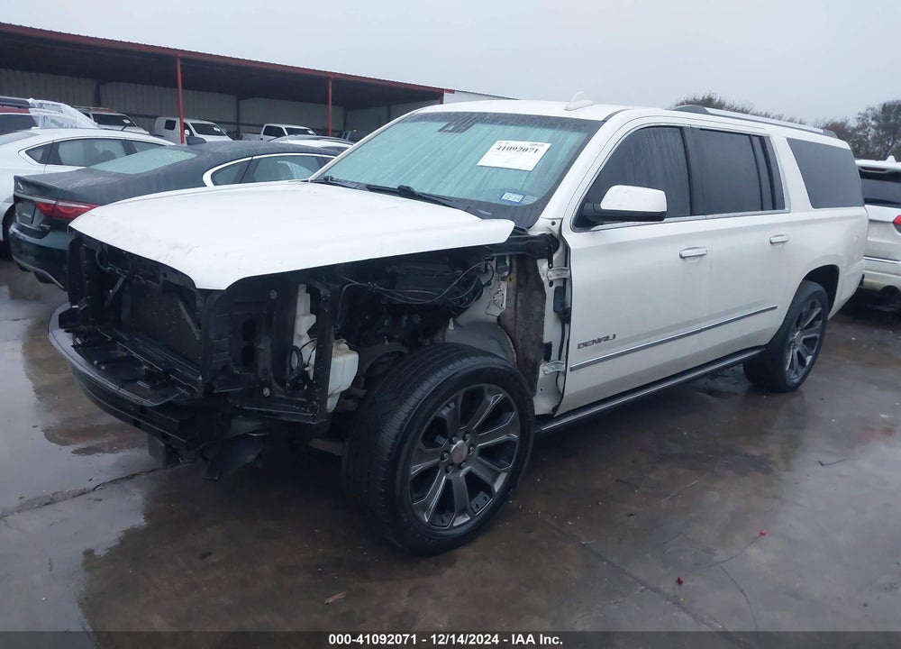 2015 GMC YUKON XL 1500 DENALI VIN: 1GKS2JKJ7FR592391
