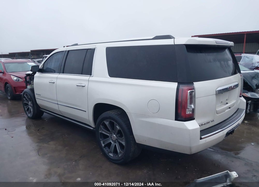 2015 GMC YUKON XL 1500 DENALI VIN: 1GKS2JKJ7FR592391