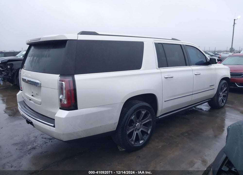 2015 GMC YUKON XL 1500 DENALI VIN: 1GKS2JKJ7FR592391