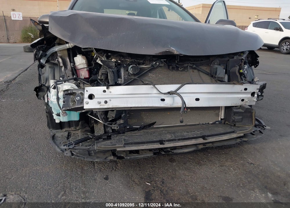 2018 TOYOTA CAMRY XLE VIN: 4T1B11HK4JU048320