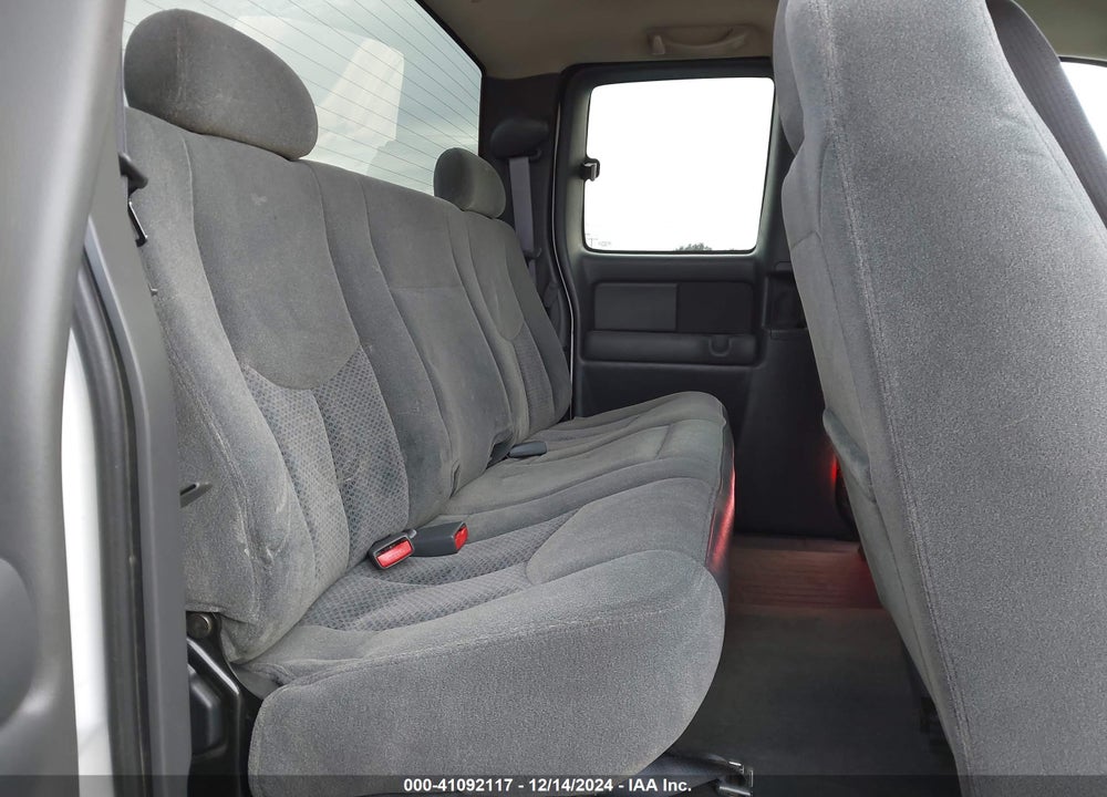 2003 CHEVROLET SILVERADO 2500HD LS VIN: 1GCHC29U33E105098