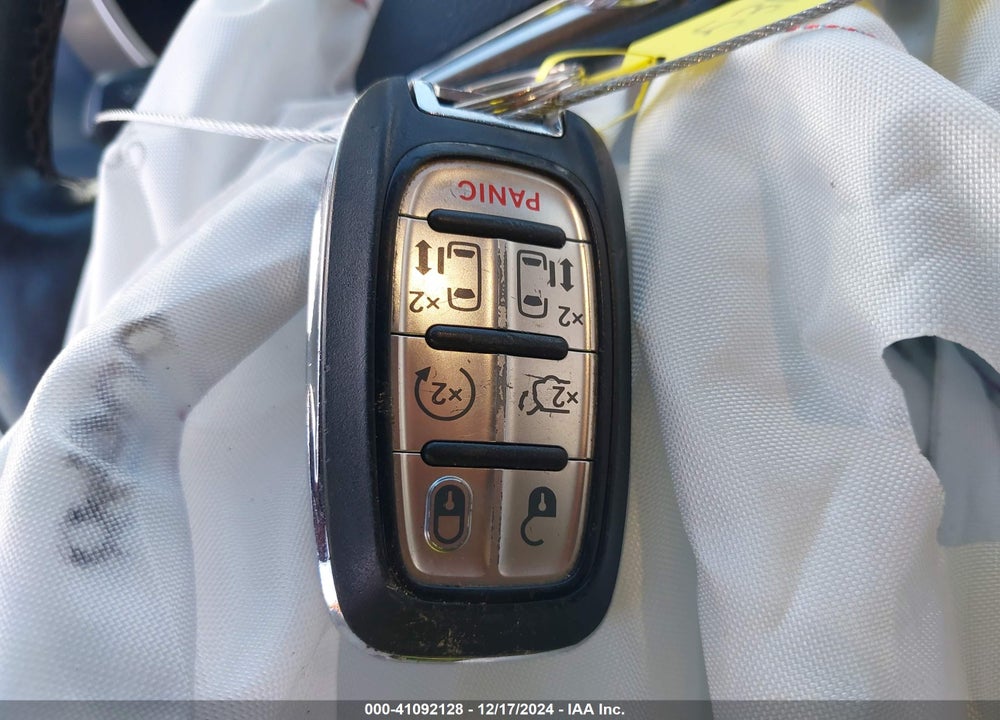 2020 CHRYSLER PACIFICA TOURING L VIN: 2C4RC1BG3LR272454