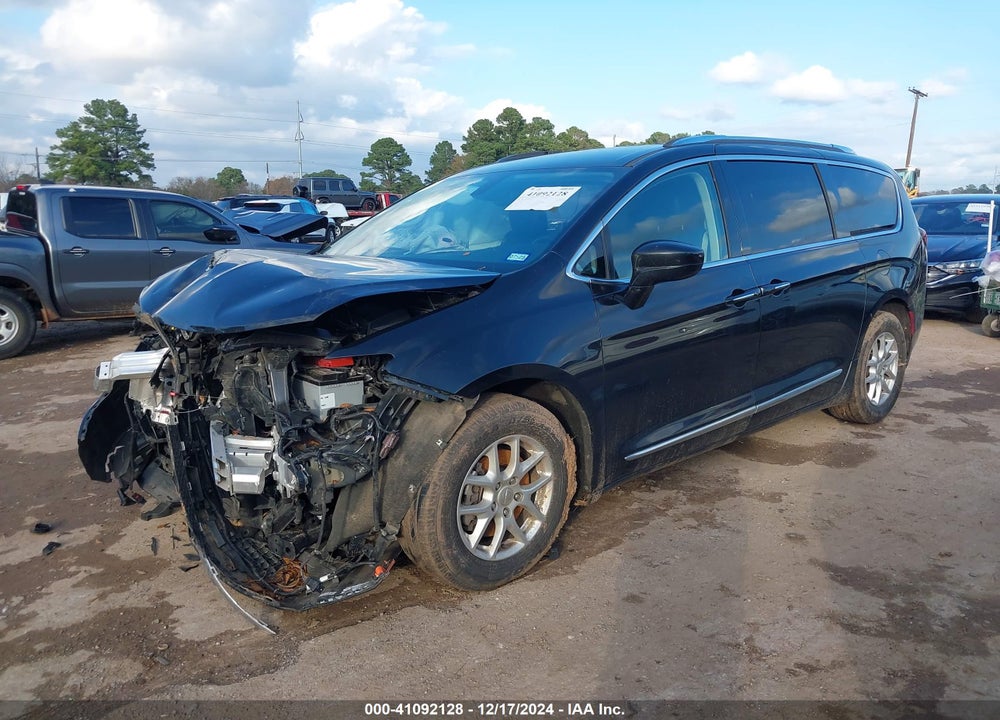 2020 CHRYSLER PACIFICA TOURING L VIN: 2C4RC1BG3LR272454