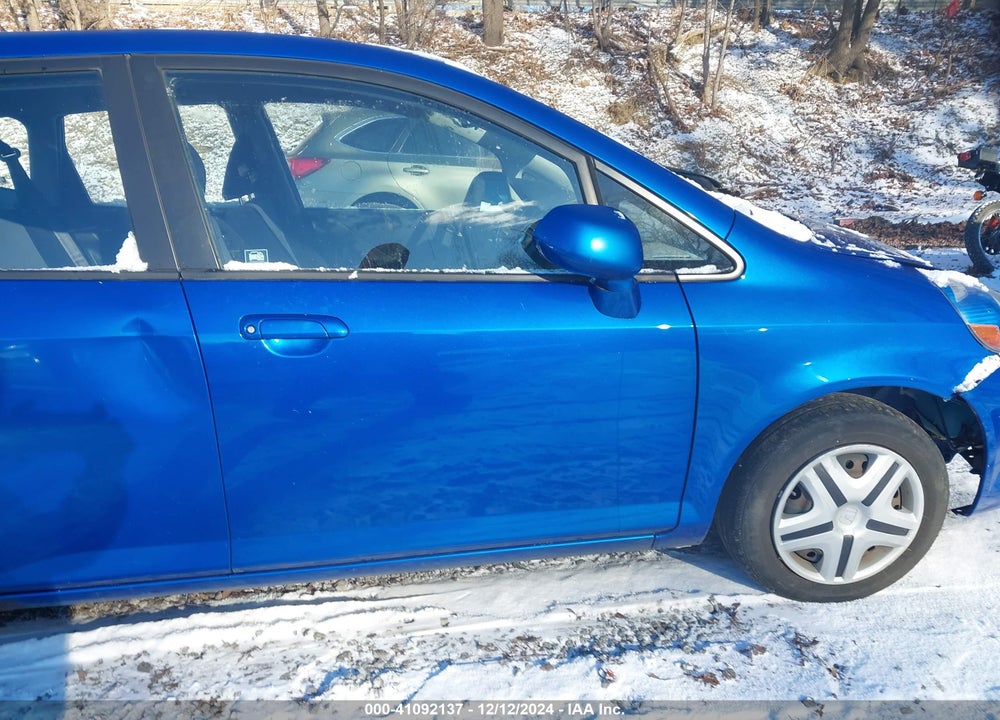 2008 HONDA FIT VIN: JHMGD38488S003609