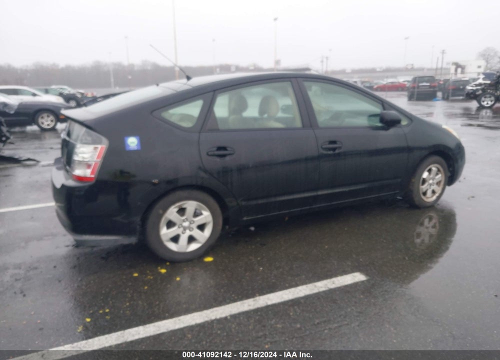 2005 TOYOTA PRIUS VIN: JTDKB20U153068623