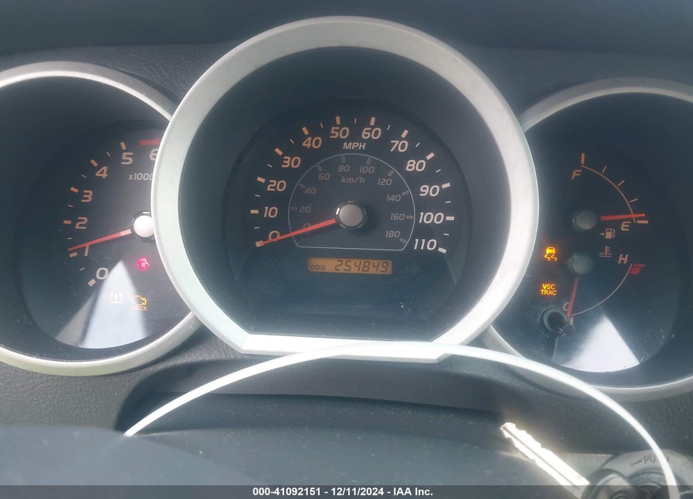 2006 TOYOTA 4RUNNER SR5 V6 VIN: JTEZU14R768061541