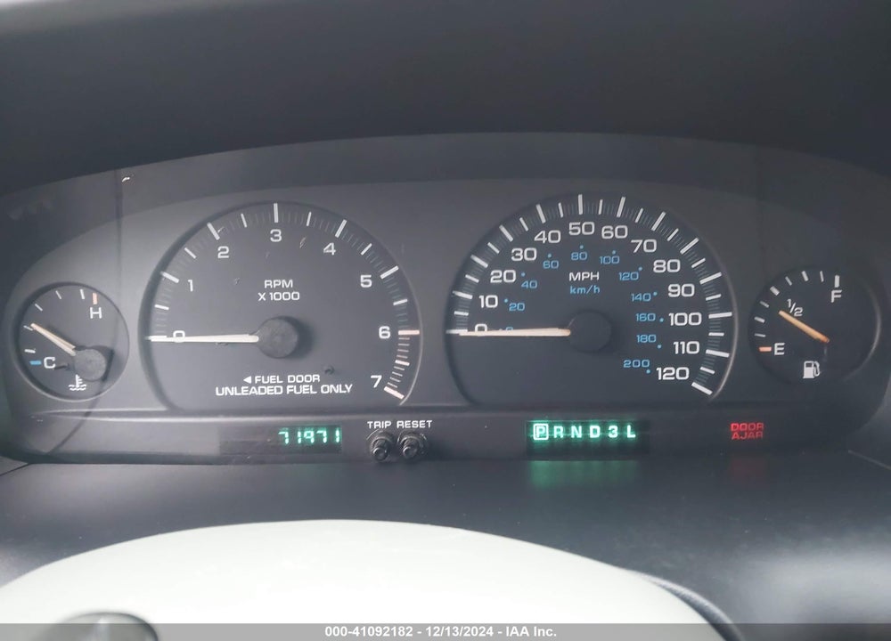 1999 DODGE GRAND CARAVAN ES VIN: 1B4GP74L4XB556489