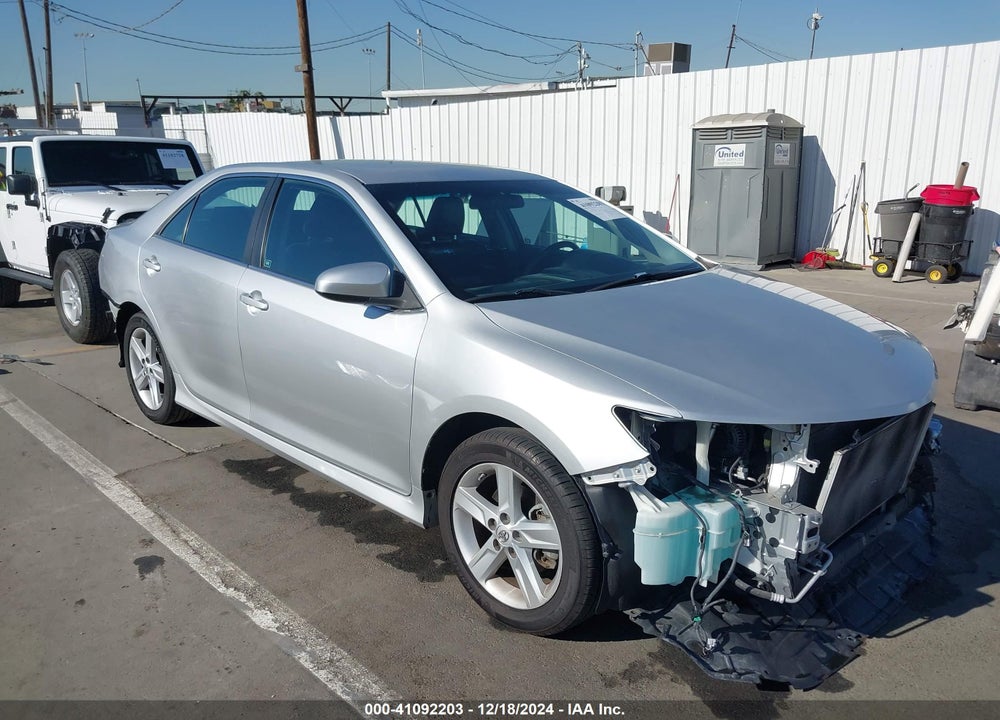 2013 TOYOTA CAMRY SE VIN: 4T1BF1FK2DU693962