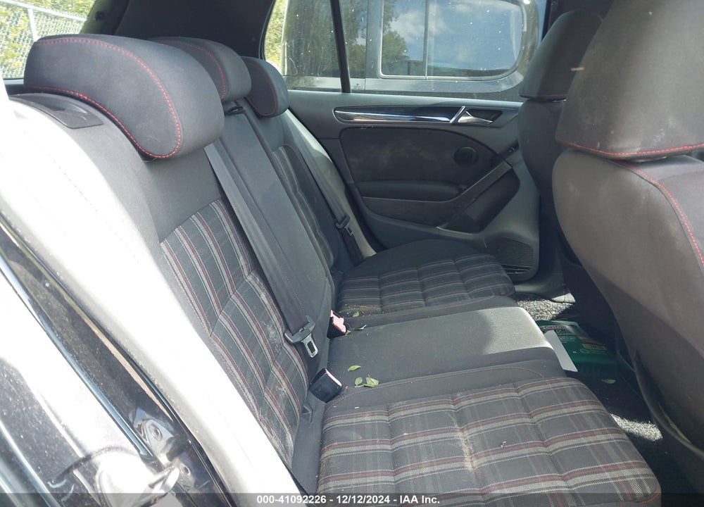 2010 VOLKSWAGEN GTI 4-DOOR VIN: WVWHV7AJ6AW219127