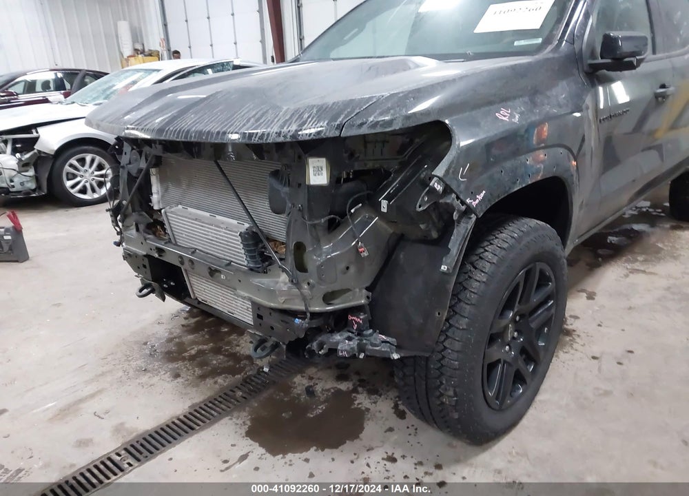 2024 CHEVROLET COLORADO 4WD TRAIL BOSS VIN: 1GCPTEEK2R1111086