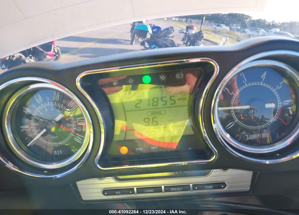 2017 KAWASAKI VN1700 B VIN: JKBVNRB17HA014443