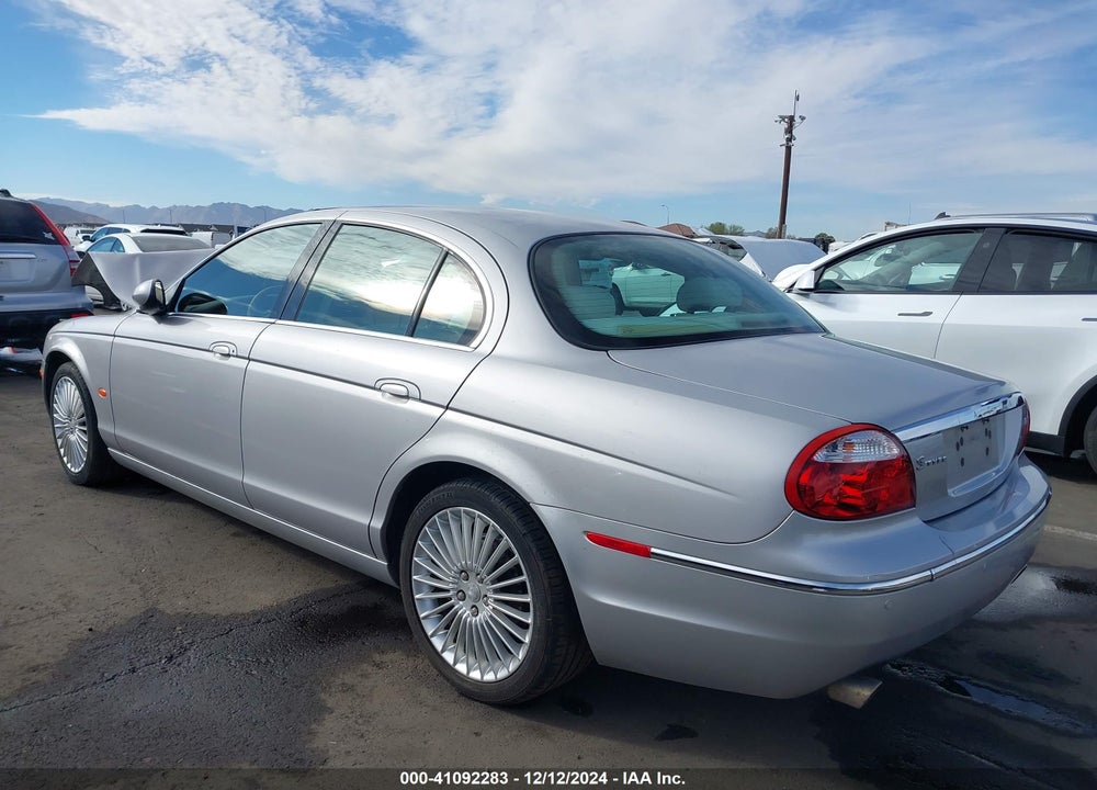 2005 JAGUAR S-TYPE 4.2L V8 VIN: SAJWA01U55HN31407