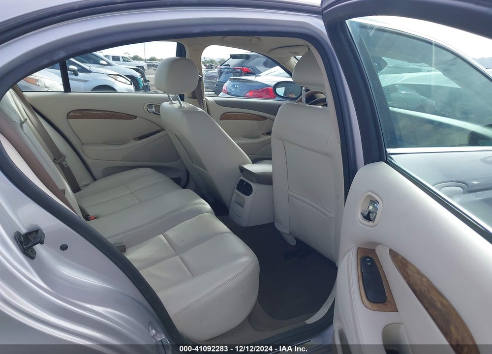 2005 JAGUAR S-TYPE 4.2L V8 VIN: SAJWA01U55HN31407