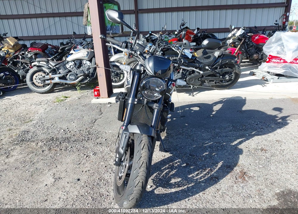 2023 TRIUMPH MOTORCYCLE TRIDENT 660 VIN: SMTL10UL8PTBG1302