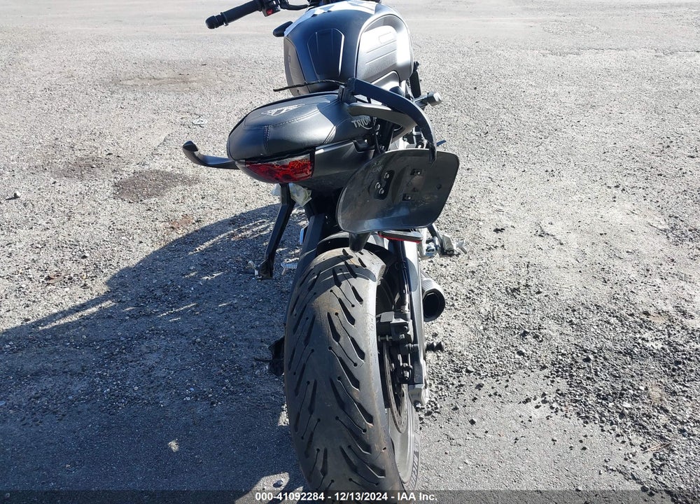 2023 TRIUMPH MOTORCYCLE TRIDENT 660 VIN: SMTL10UL8PTBG1302