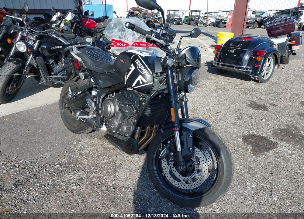 2023 TRIUMPH MOTORCYCLE TRIDENT 660 VIN: SMTL10UL8PTBG1302