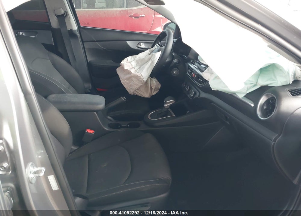 2023 KIA FORTE VIN: 3KPF24AD9PE640593