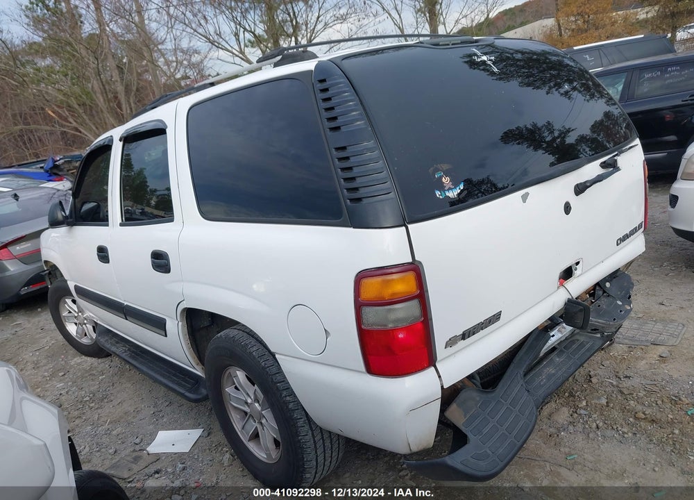 2005 CHEVROLET TAHOE LS VIN: 1GNEC13T35R159145