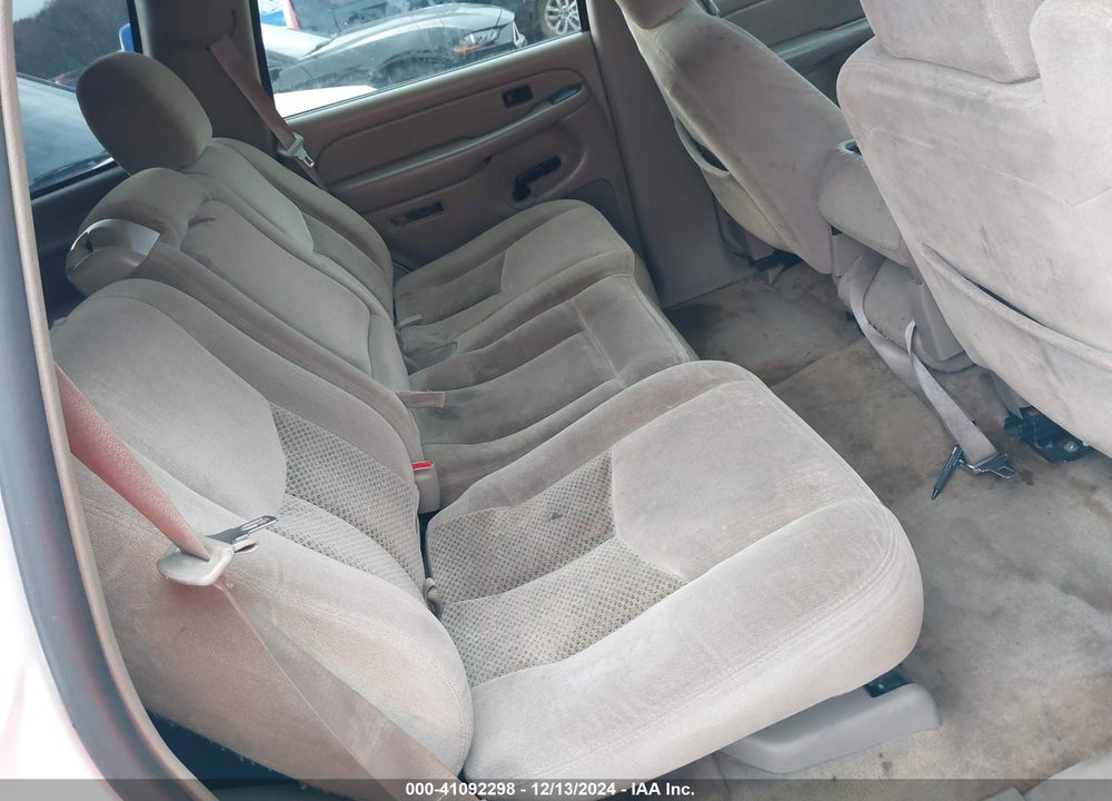 2005 CHEVROLET TAHOE LS VIN: 1GNEC13T35R159145