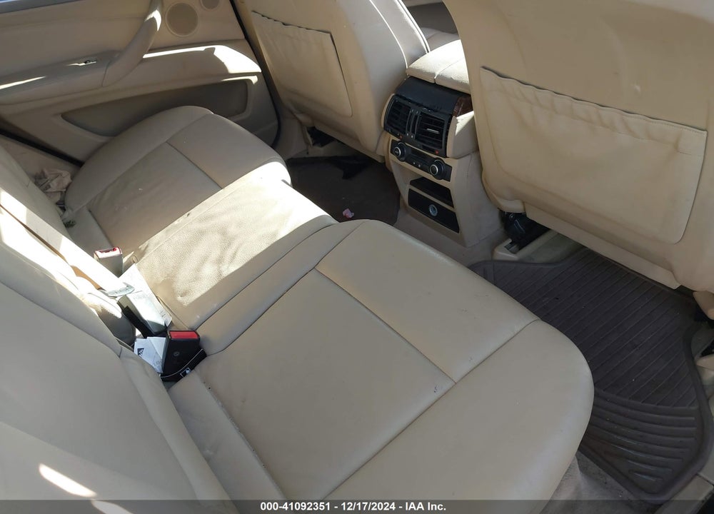 2008 BMW X5 3.0SI VIN: 5UXFE43548L008833